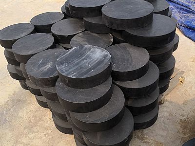 秦皇岛板式橡胶支座由若干层橡胶片与薄钢板经加压硫化